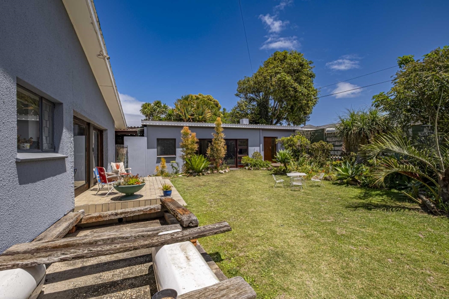 4 Bedroom Property for Sale in Sunridge Park Eastern Cape